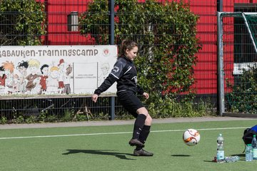 Bild 20 - B-Juniorinnen St.Pauli - C-Juniorinnen SV Steinhorst : Ergebnis: 1:2